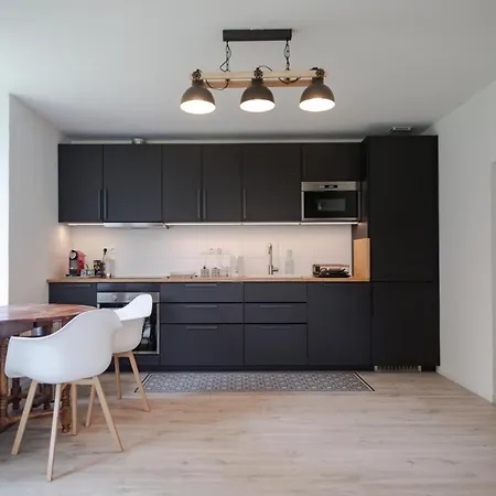 Avec Tennis En Baie Du Mont Saint Michel A 15 Minutes De La *