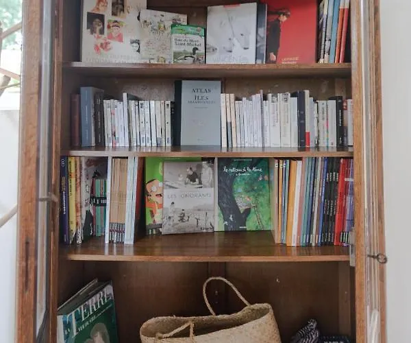 Avec Tennis En Baie Du Mont Saint Michel à 15 Minutes De La * Les Chambres